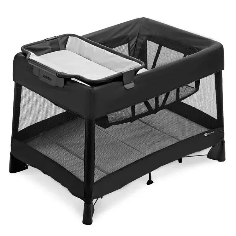 moms__playard_porttil_br_SKUpxeDBs6i_1.webp 4 Moms - Playard portátil Breeze Plus, preto Online