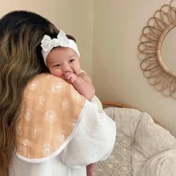 Aden + Anais - Babadores Burpy Continue subindo Fashion