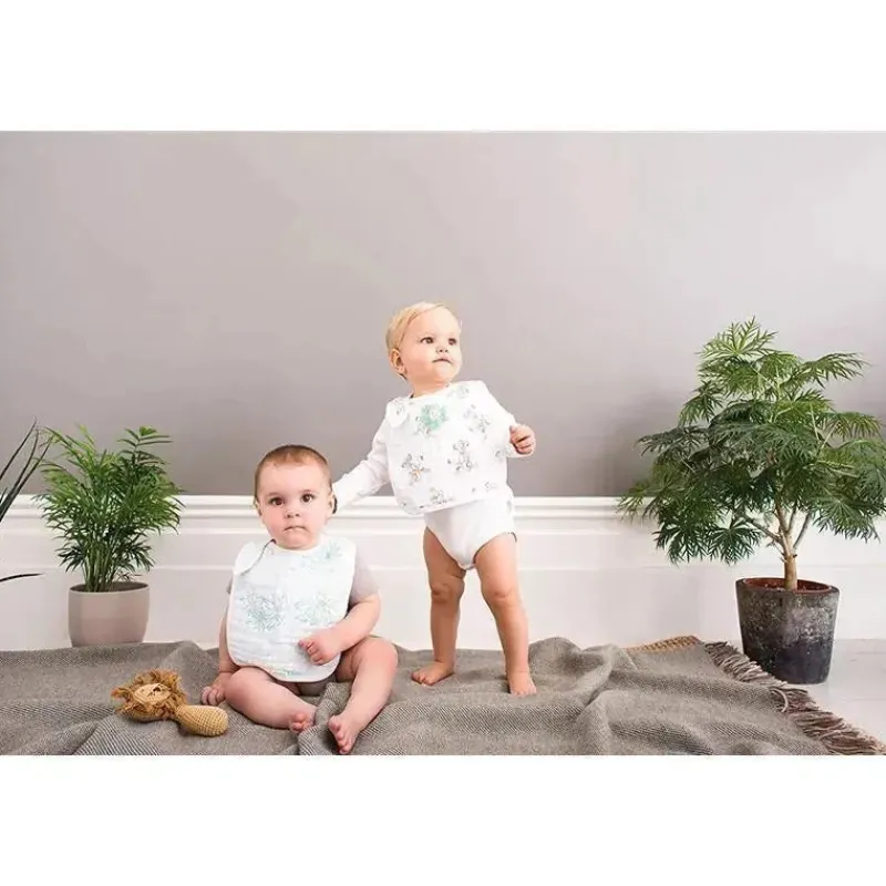aden__anais__babadores_sn_SKUR8C8PHZK_3.webp Aden + Anais - Babadores Snap, Rei Leão Fashion