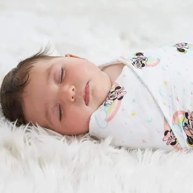 aden__anais__cobertor_swa_SKU6MZWKOgH_4.webp Aden + Anais - Cobertor Swaddle, Cobertores de Musselina, 4 unidades, Arco-íris da Minnie Mouse Discount