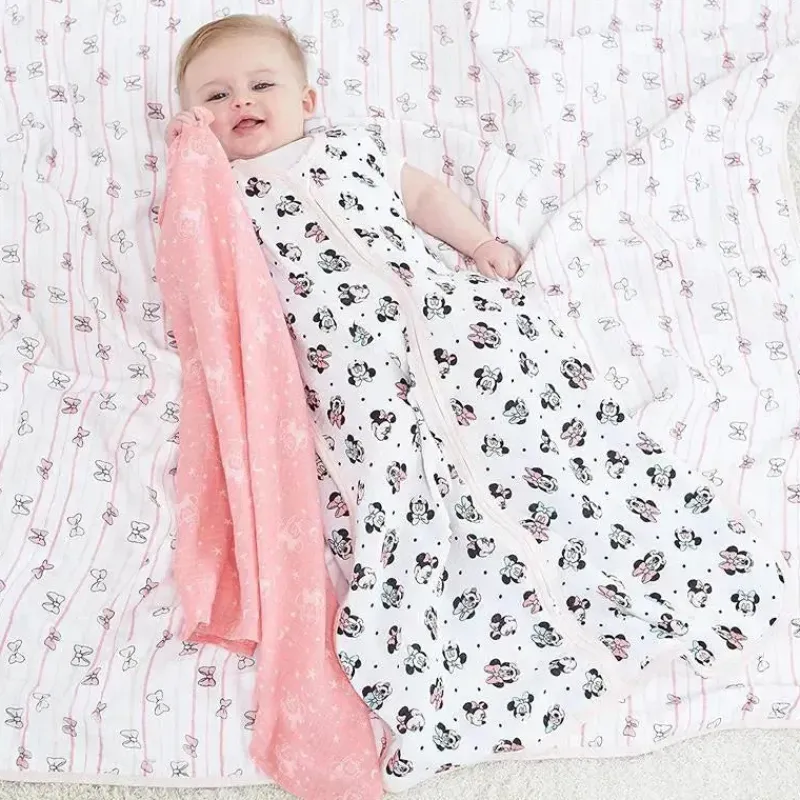 aden__anais__cobertor_swa_SKU6MZWKOgH_5.webp Aden + Anais - Cobertor Swaddle, Cobertores de Musselina, 4 unidades, Arco-íris da Minnie Mouse Discount