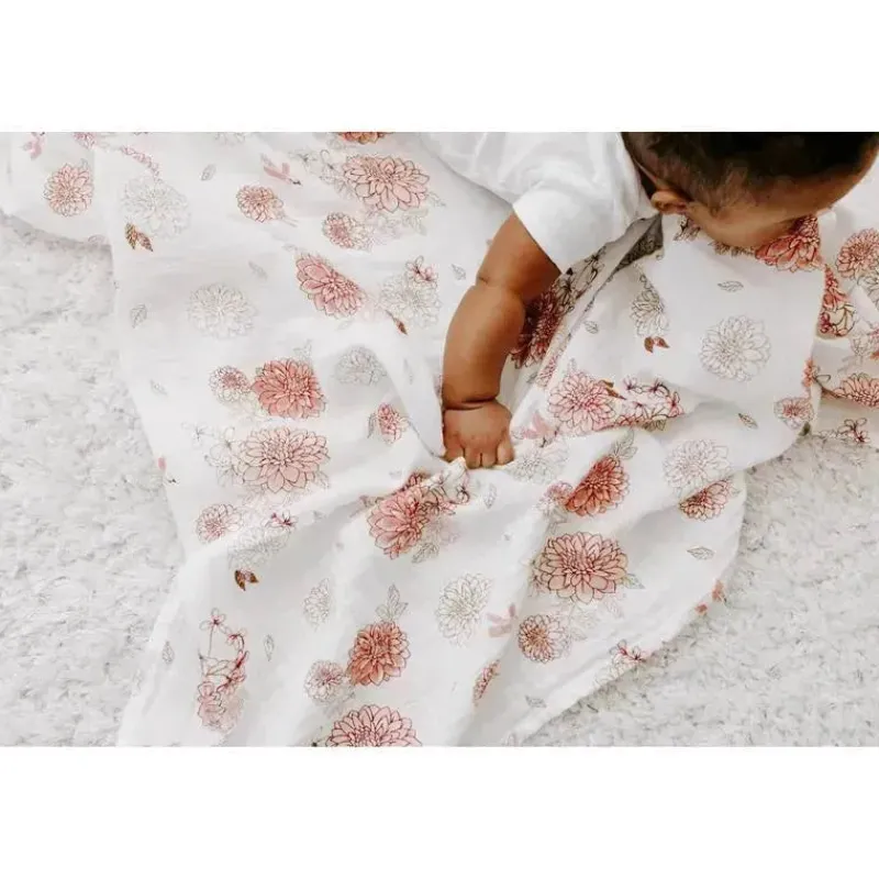 aden__anais_pacote_de__co_SKU1Eh92HXZ_4.webp Aden + Anais pacote de 4 cobertores de musselina Dahlia Discount