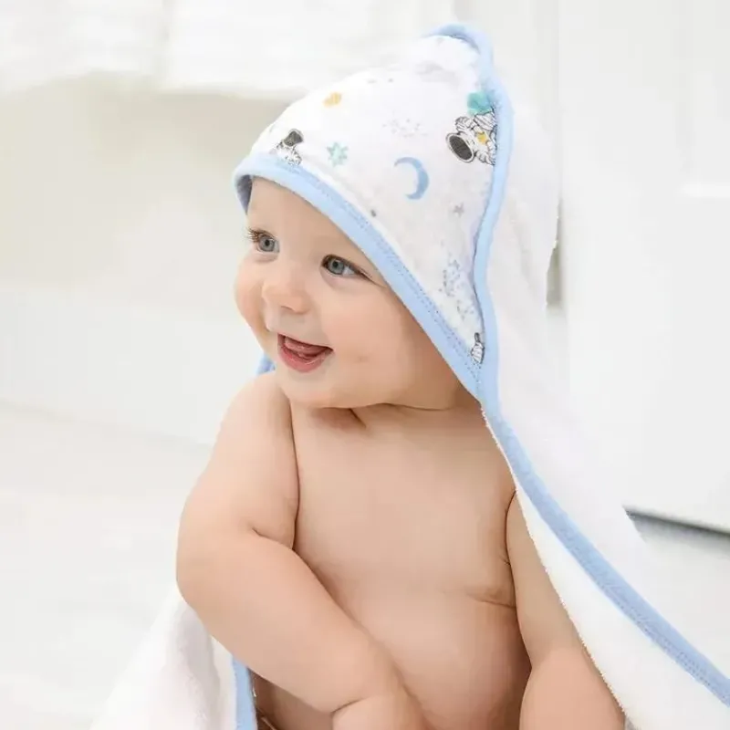 adenanais__toalha_de_banh_SKUK58SGihD_3.webp Aden + Anais Aden+Anais - Toalha de Banho com Capuz 2Pk para Bebês, Exploradores do Espaço Clearance