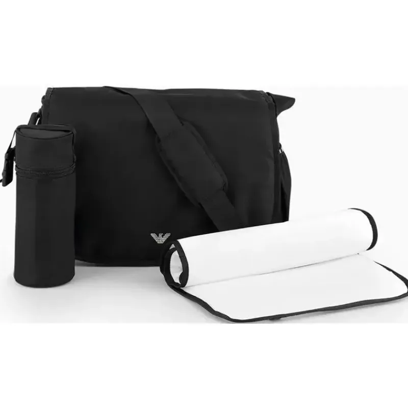 armani_baby__conjunto_de__SKUM4nwXAyn_0.webp Armani Baby - Conjunto de bolsa múmia com placa de águia, preta Clearance