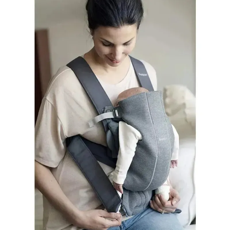 babybjorn__portabebs_mini_SKUsi4i7Qxb_3.webp BabyBjorn - Porta-bebês Mini 3D Jersey, cinza escuro Best
