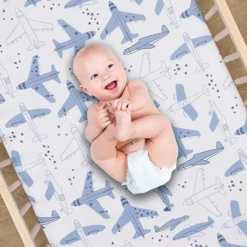 bedtime_originals__conjun_SKU6yz409jD_6.webp Lambs u0026 Ivy Bedtime Originals - Conjunto de cama de 3 peças Little Aviator Outlet