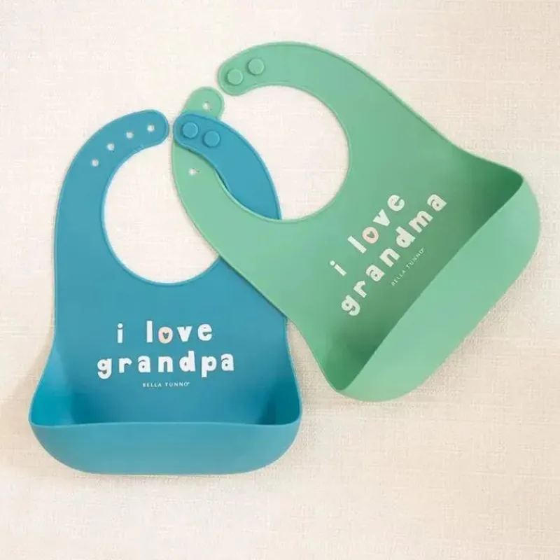 bella_tunno__babador_wond_SKU9LQXKgWm_6.webp Bella Tunno - babador Wonder, babador de silicone para bebê, sem BPA tóxico, eu amo o vovô Clearance