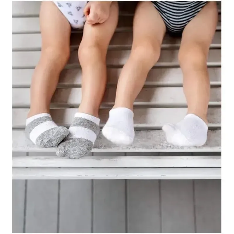 burts_bees__meias_para_be_SKUNpoaqLlo_2.webp Burt's Bees Baby Burts Bees – Meias para bebê 6 unidades de algodão orgânico sólido cinza urze Hot