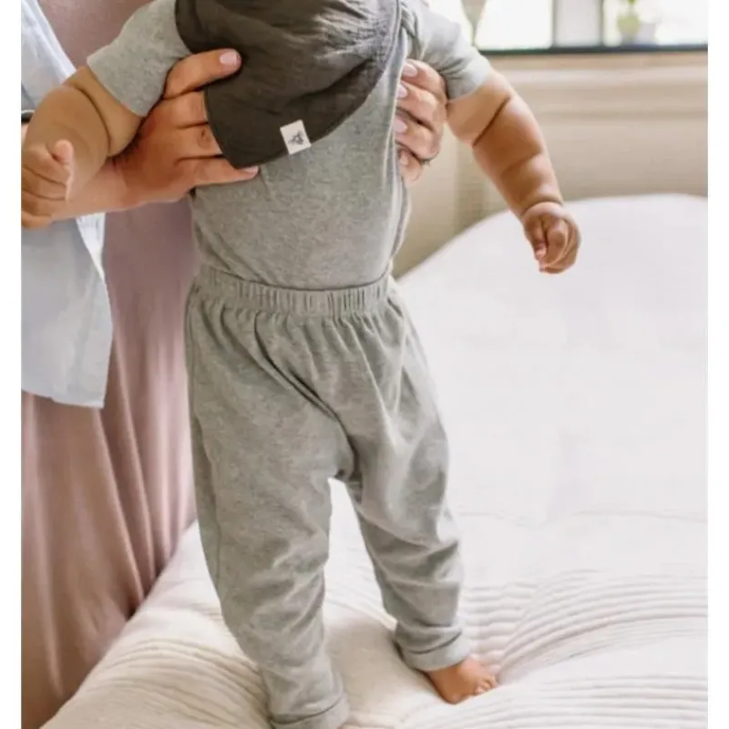 burts_bees__pk_organic_co_SKUcvnKtSql_1.webp Burt's Bees Baby Burts Bees - 3Pk Organic Cotton Baby Harem Pants, Ash Outlet