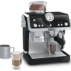 Casdon Toys Casdon - Máquina de café Barista DeLonghi Toys com sons e revelação mágica de café, para crianças a partir de 3 anos Fashion