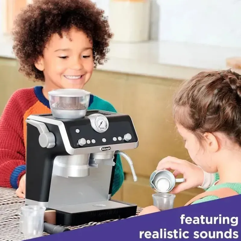 casdon__mquina_de_caf_bar_SKUBJQ12Afz_2.webp Casdon Toys Casdon - Máquina de café Barista DeLonghi Toys com sons e revelação mágica de café, para crianças a partir de 3 anos Fashion