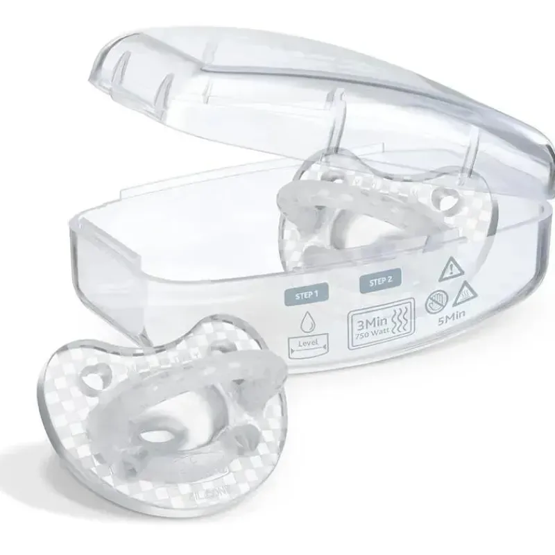 chicco__chupeta_physiofor_SKUPtFppKpB_6.webp Chicco - Chupeta PhysioForma Luxe Silicone One Piece para Bebés dos 16 aos 24 meses 2 unidades Cristal Transparente Clearance