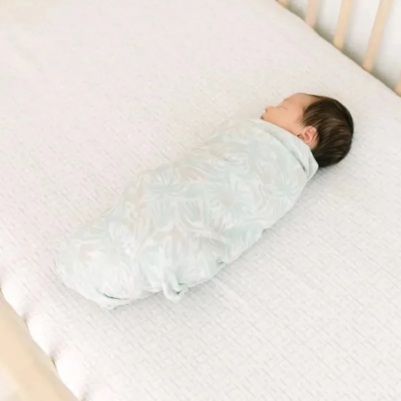 crane_bedding__cove_pc_sw_SKUmTo6BJBF_1.webp Crane Bedding - Cove 3-Pc. Swaddle Set, Beach Life Outlet