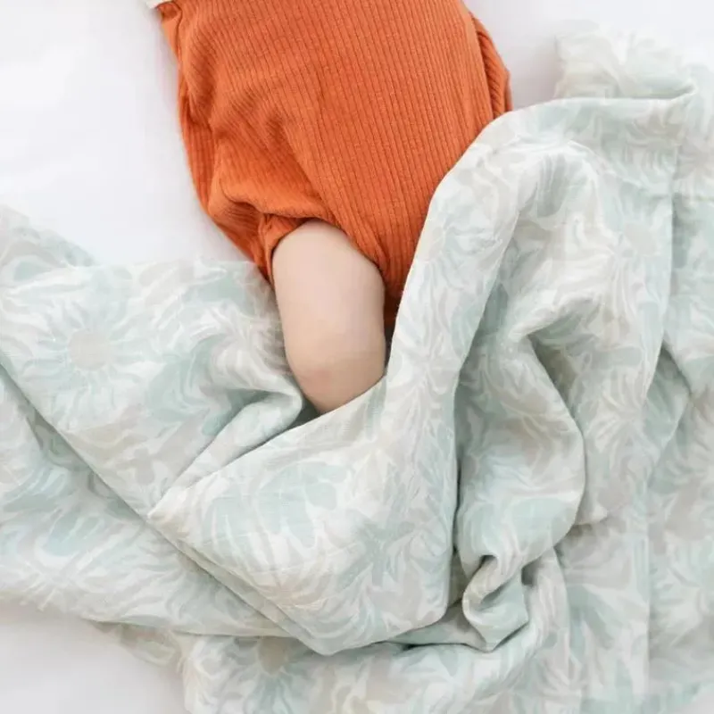 crane_bedding__cove_pc_sw_SKUmTo6BJBF_3.webp Crane Bedding - Cove 3-Pc. Swaddle Set, Beach Life Outlet