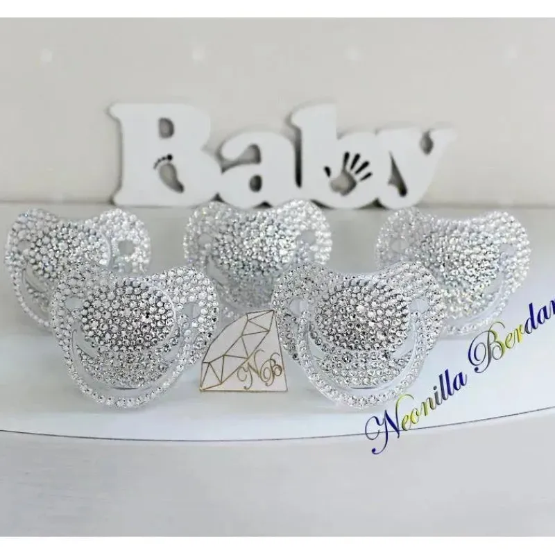 cristal_neonilla__chupeta_SKU6x1Y8KEX_1.webp Neonilla Crystal Cristal Neonilla - Chupeta Ortodôntica Com Cristais Swarovski. Boneco Bling Best