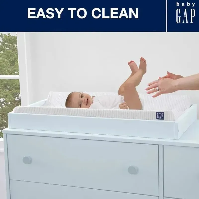 delta_children__trocador__SKUiopGyy0j_3.webp Delta Children - Trocador Gap BabyGap Contoured com capa refrescante, listra cinza New