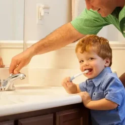 Dreambaby - Kit essencial de higiene para bebês e conjunto de cuidados de saúde, pacote com 10, cinza Hot