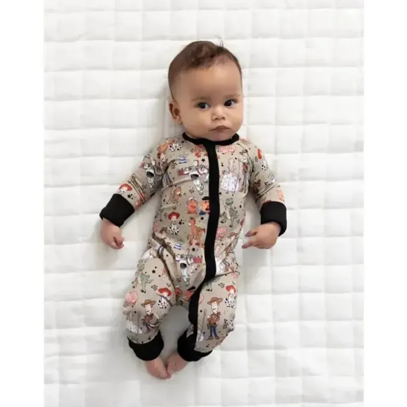 ellie_sue__macaco_com_zpe_SKUf8IYKJru_2.webp Ellie Sue – Macacão com zíper de bambu para bebês Hot
