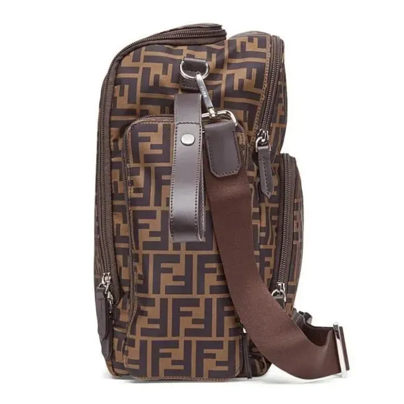 fendi_baby__bolsa_de_fral_SKUDW1UyeGJ_3.webp Fendi Baby - Bolsa de fraldas Zip-Up FF com logotipo Best