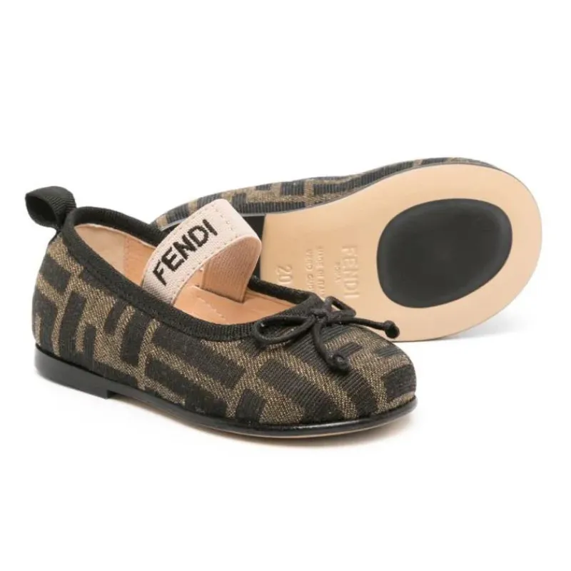 fendi_baby__sapato_de_bai_SKUVAY82Myr_2.webp Fendi Baby - Sapato de bailarina com laço Alover para menina Ff New