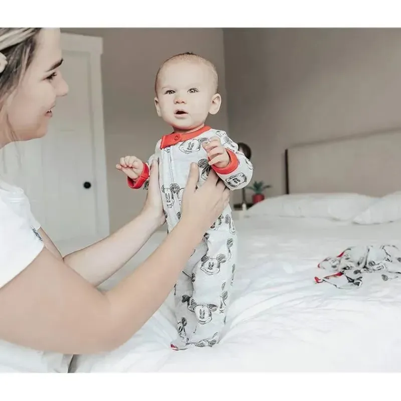 finn__emma_footie_e_chapu_SKUZns4MLGH_4.webp Finn + Emma Footie e chapéu Mickey, cinza/vermelho/preto Online