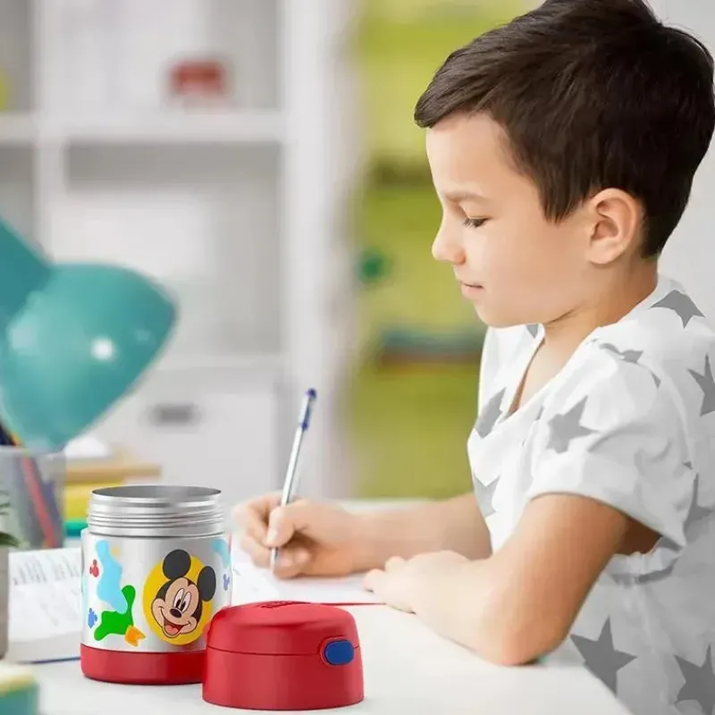 frasco_de_comida_thermos__SKUXP0H4AAS_6.webp Thermos Frasco de comida Funtainer 10 onças, Mickey pré-escolar Fashion