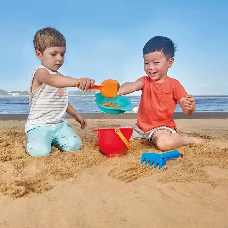 hape__conjunto_bsico_de_b_SKU7FB7Nknm_2.webp Hape - Conjunto básico de brinquedos de areia para praia New