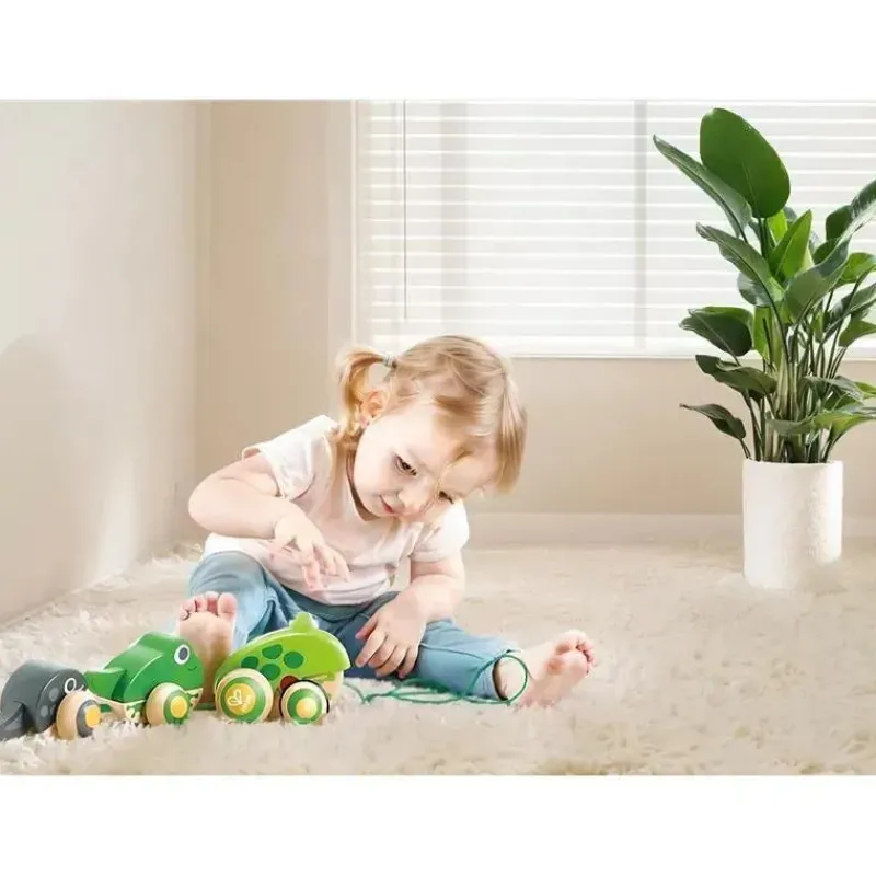 hape__famlia_pull_along_f_SKUaX8aeDVm_4.webp Hape - Família Pull Along Frog com rodas anti-capotamento Best