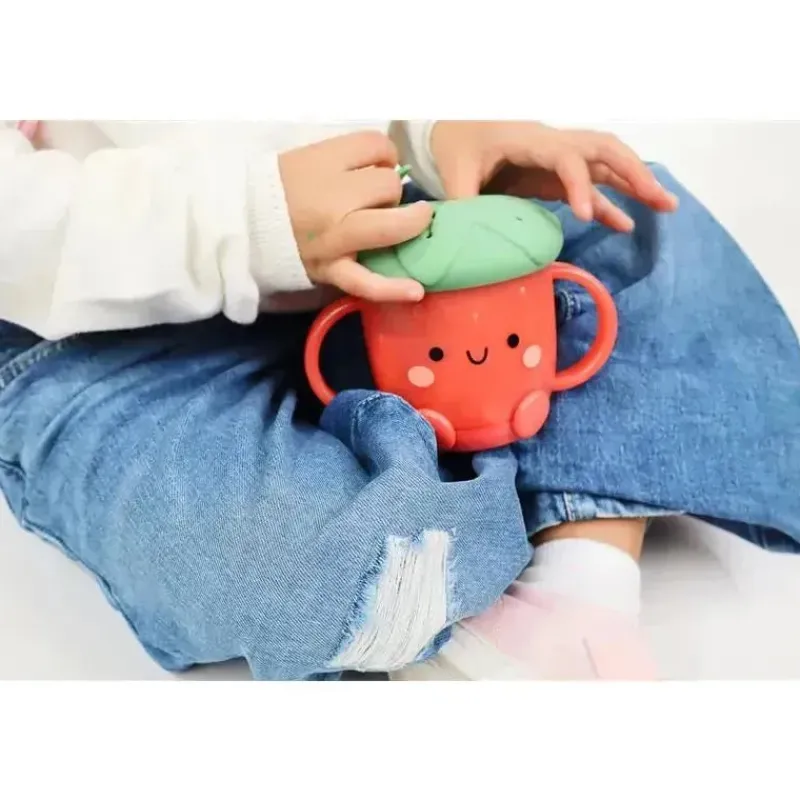 itzy_ritzy__itzy_snack_cu_SKU1Emutuhl_4.webp Itzy Ritzy - Itzy Snack Cup™,| Strawberry Hot