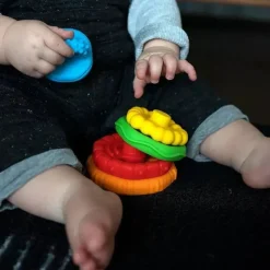 Baby Einstein Kids II - Brinquedo mordedor multitexturizado Stack & Teethe Outlet