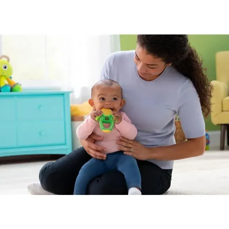 lamaze__mordedor_de_milho_SKUq7Z0oF20_1.webp Lamaze - Mordedor de milho massageador John Deere Discount