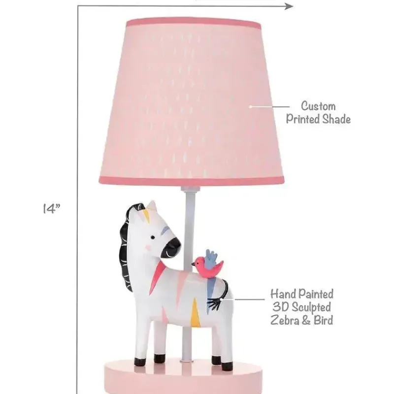 lambs_ampamp_ivy__candeei_SKUOlScshHW_1.webp Lambs u0026 Ivy Lambs & Ivy - Candeeiro de berçário Jazzy Jungle Zebra com sombra e lâmpada Best