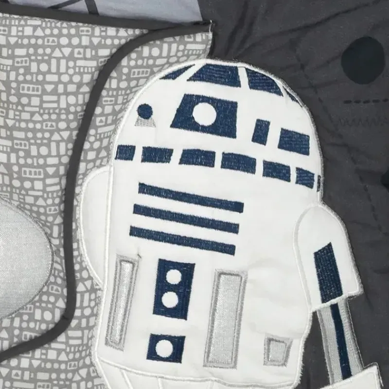 lambs_ampamp_ivy__conjunt_SKUPcsx8vuJ_7.webp Lambs u0026 Ivy Lambs & Ivy - Conjunto de cama para bebê 3Pk Star Wars Millennium Falcon Online