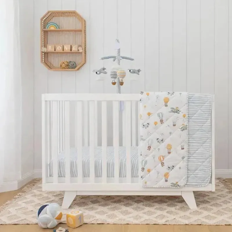 living_textiles__baby_mus_SKUSiZRkGWP_3.webp Living Textiles - Baby Music Mobile, Brinquedo de berço, Up up and Away Best