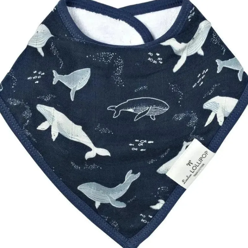 loulou_lollipop__conjunto_SKUJhf21G1E_3.webp Loulou LOLLIPOP - Conjunto de babadores (musselina), baleias azuis New