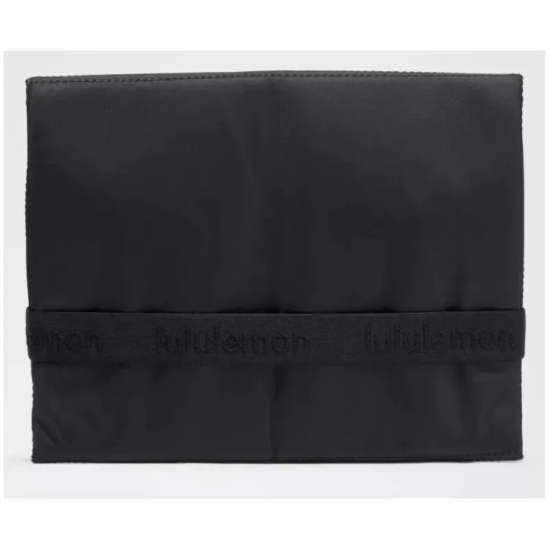 lululemon__new_parent_bac_SKUKXOD81qW_5.webp Lululemon - New Parent Backpack 17L - Black/Sheer Oak Clearance