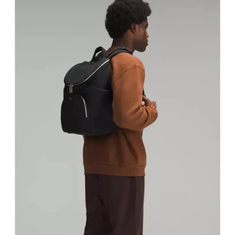 lululemon__new_parent_bac_SKUYfwng5ab_1.webp Lululemon - New Parent Backpack 17L, Black/Trench Outlet