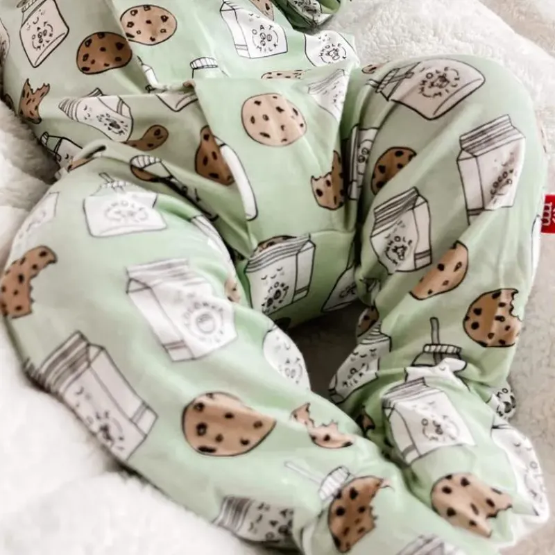 magnetic_me__baby_legenda_SKUlvHIHZCB_1.webp Magnetic Me - Baby Legendairy Footie Outlet