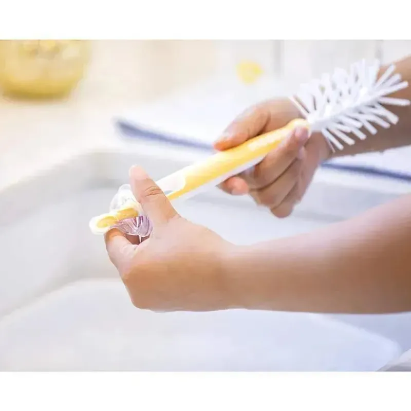 medela__escova_de_limpeza_SKUYYL4sWbZ_1.webp Medela - Escova de Limpeza Rápida para Garrafas Clearance