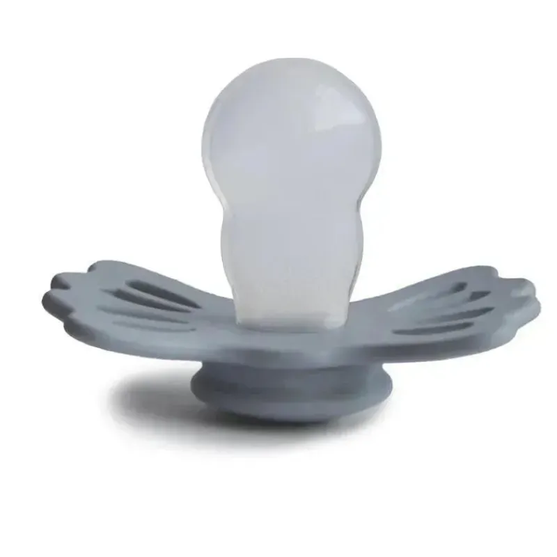 mushie__chupeta_de_silico_SKU1QzrfN08_1.webp Mushie - chupeta de silicone simétrica Lucky 2Pk, 6/18M, cinza ótimo/cinza prateado New