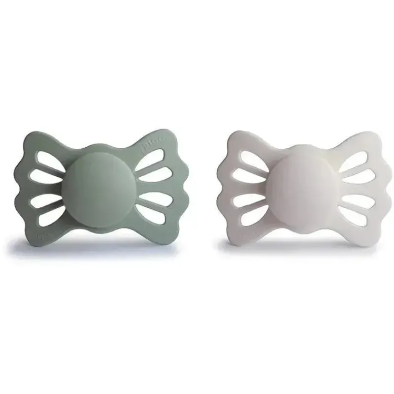 mushie__chupeta_de_silico_SKUv6lTXHjj_0.webp Mushie - chupeta de silicone simétrica Lucky 2Pk, 6/18M, sálvia/cinza prateado Clearance