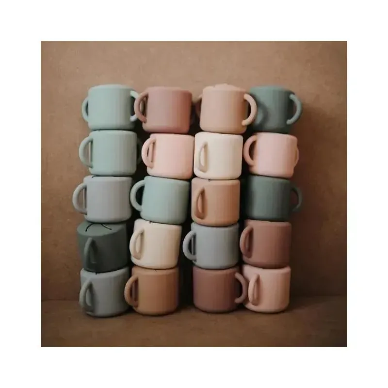 mushie__copo_de_silicone__SKUQwY5qkqN_1.webp Mushie - Copo de silicone para bebê - Malva Nublado Fashion