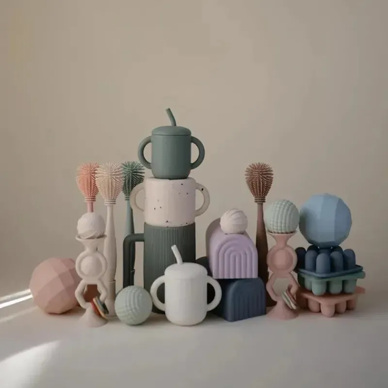 mushie__escova_para_mamad_SKU3S3hRYxs_4.webp Mushie - Escova para mamadeira, silicone macio com base de sucção, natural Discount