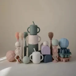 Mushie - Escova para mamadeira, silicone macio com base de sucção, blush Sale