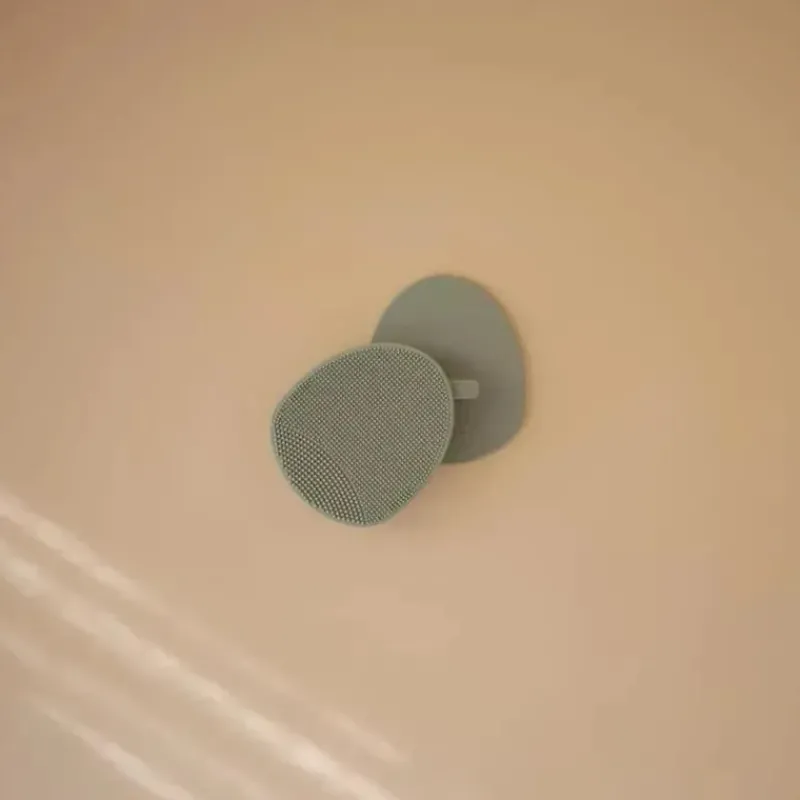 mushie__escova_para_touca_SKU9JL3iGWt_1.webp Mushie - Escova para touca de banho de bebê para pele seca, tratamento de eczema, pacote com 2, natural/azul Cambridge Best
