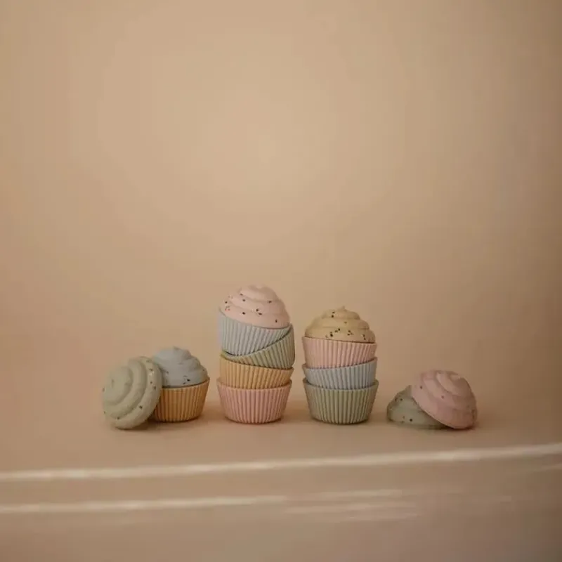 mushie__pacote_de__brinqu_SKUfpGJcT13_1.webp Mushie - Pacote de 4 brinquedos para cupcake de mistura e combinação de silicone, sem molde Hot