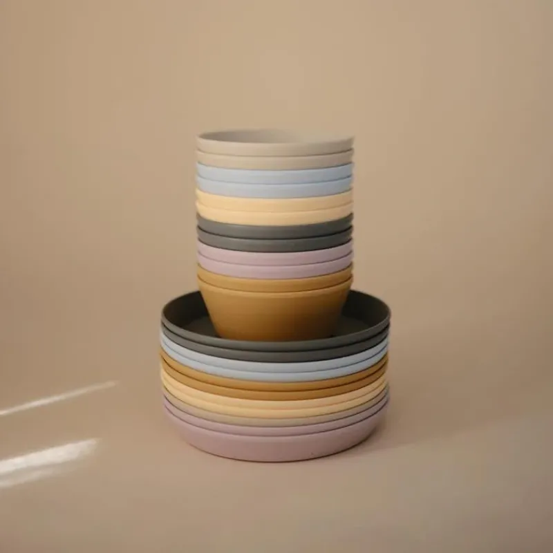 mushie__round_bowl_dinner_SKUudekJrIB_6.webp Mushie - Round Bowl Dinnerware Set, Powder Blue Hot