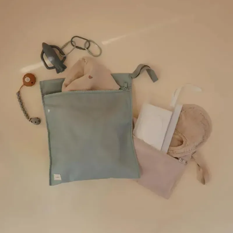 mushie__sacos_midos_resis_SKUCOhqUgZV_2.webp Mushie - Sacos úmidos resistentes à água, saco de armazenamento reutilizável grande e pequeno, conjunto de 2 ventos alísios Online