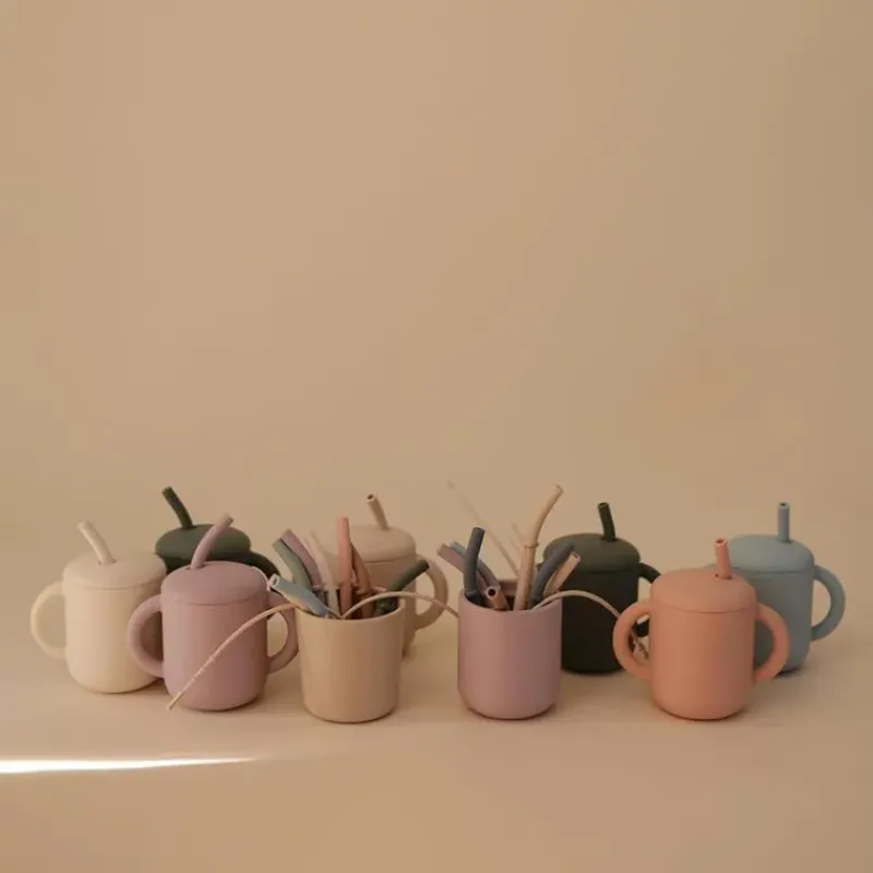 mushie__silicone_replacem_SKU0zX96Lhi_1.webp Mushie - Silicone Replacement Straws, Petal Online