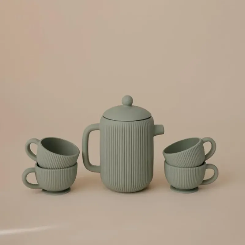 mushie__silicone_tea_play_SKUjPwvKNbo_1.webp Mushie - Silicone Tea Play Set, Cambridge Blue Hot